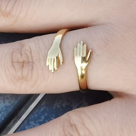 Resim Kadınlar için Ayarlanabilir Altın Tonlu Kucaklaşma Yüzüğü - Minimalist İki El Tasarımı, Günlük Kullanım & Müzik Festivalleri İçin Dayanıklı Bakır Takı, Yıl Boyu Şık Aksesuar, Festival Aksesuarları, Sembolik Tasarım, İnce İşçilik, Hediye Alıcılar 