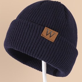 Resim Harf W Yama Örgü Bere - Lacivert Yumuşak Esnek %100 Akrilik Kolej Tarzı Günlük Kışlık Şapka Erkekler & Kadınlar İçin, Elde Yıkanabilir 