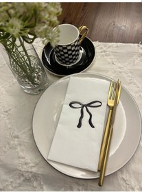 Resim Siyah Yaldızlı Beyaz Fiyonk Baskılı Garson Katlama Peçete 16 Adet 