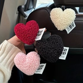 Resim 2 Adet Peluş Kalp Şekilli Araç Koltuğu Askısı - Çantalar, Giysiler ve Aksesuarlar için Sevimli ve Pratik Depolama Askıları - Yumuşak Dayanıklı Pelüş & ABS Malzemeden Üretilmiştir - Kolay Kurulum 