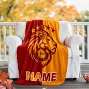 Resim Özel İsim Galatasaray Temalı Flanel Battaniye - Kişiselleştirilmiş Dört Mevsim Yumuşak ve Sıcak Dijital Baskı Polyester Battaniye, Açık Hava, Kamp, Seyahat, Yatak için Uygun - Arkadaşlar ve Aile için En İyi Hediye, Kamp Aksesuarları | Eğlenceli Tasarım 