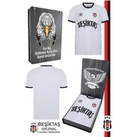 Resim Beşiktaş Orijinal Lisanslı Nostalji Beyaz Forma Bjk Kartal Baskılı Hediyelik Ahşap Kutulu Beyaz - Gri 