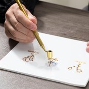 Resim 1'li Paket Metal Hassas Açılı Kaligrafi Kalemi - Sanat Detayları, Taş Parçası & Araba Çizik Tamiri için 0.5mm & 0.7mm Uçlu İnce Hat Sıvı Mürekkep Fırça, Sanatçılar için Altın Nib Dayanıklı Yazı Aracı, Kaligrafi & Teknik Çizim, Oyma Kalem, Şık Tasarım, Yüksek Kalite İşçilik, Hobi Çizerler, Profesyonel Detaylandırma Kalemi, Sağlam Yapı, Hobici Araçları 