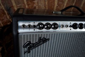 Resim Fender '68 Custom Vibrolux Reverb Elektro Gitar Amfisi (2.El) 
