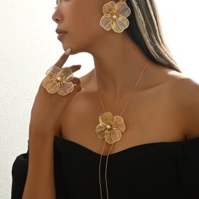 Resim 4 Parça Şık ve Zarif Geometrik Kesimli Akrilik Süslemeli İnce Dilim Çiçek Kolye, Küpe ve Yüzük Seti 