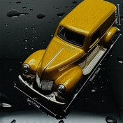 Resim Vintage Araba Modeli, Klasik Otomobil Oyuncak, Metal ve Plastik, Koleksiyonluk Alaşım Araç Taklidi, Elektrik Gerektirmez, Retro Otomobil Gösterimi 