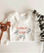 Resim Tuğbababy Kırk Günlük Oldum Rüzgarlı Uzun Kol Çıtçıtlı Organik Bebek Body Beyaz 