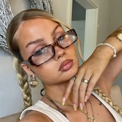 Resim 1 Adet Kadınlar İçin Büyük Boy Dikdörtgen Şeffaf Camlı Gözlük - Minimalist Metal Çerçeve, Okul, İş ve Günlük Kıyafetler İçin Hafif Gözlük 