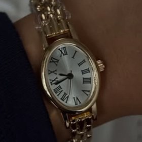 Resim Hola Mojo Kadın Oval Çelik Kordonlu Minimal Vintage Yeni Sezon Gold Kol 