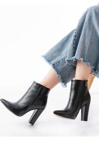 Resim Vrt-4801 Siyah Yüksek Kalın Topuklu Fermuarlı Kadın Bot Beyaz 