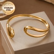 Resim Şık 18K Altın Kaplama Açık Manşet Bilezik - Geometrik Su Damlası Tasarımı, Paslanmaz Çelik Yüksek Kalite Kadın Moda Takısı - Günlük Kullanım, Partiler, Düğünler & Anneler Günü Hediyesi İçin Mükemmel, Şık Aksesuar 