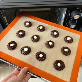 Resim 1 adet Silikon Fırın Matı, yapışmaz, ısıya dayanıklı, temizlemesi kolay - Kurabiyeler, Browniler, Macaronlar, Pizza ve Daha Fazlası için Çok Amaçlı 