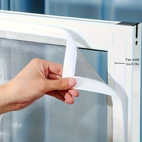 Resim Kendinden Yapışkanlı Pencere Sivrisinek Ağı, Işık Engelleyici Özellikli Görünmez Ekran Kapı Perdesi 