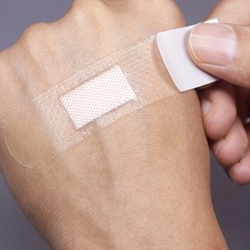 Resim 50 Adet/100 Adet PE Yüksek Esneklikli Şeffaf Bandaj Seti - Ev, Seyahat ve Açık Hava Sporları İçin Uygun 
