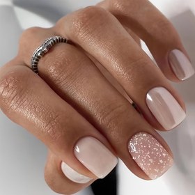 Resim 24 adet Pembe Strobos Kısa Kare Basınçlı Tırnak Seti, Glitter Altın Kaplama Bitişi, Kadınlar için Kolay Giyim Sahte Tırnak Kiti Günlük Kullanım 