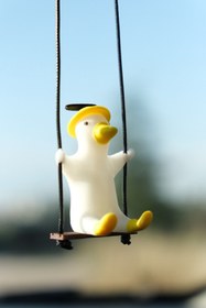 Resim Balkhoon Şapkalı Sallanan Ördek (SARI ŞAPKA) Dikiz Aynası Süsü Araba Süsü Hediyelik Eşya 