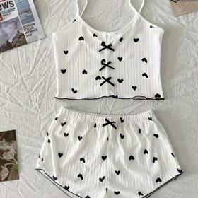 Resim Kelebek Aksesuarlı Çok Renkli Kalp Baskılı Kesik Detaylı Seksi Sırtı Açık Derin V Yaka Kadın Pijama Takımı İki Parça Ev Giysisi 