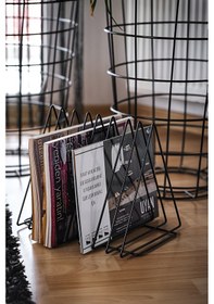 Resim Metal Dergilik Üçgen Dergilik Masa Üstü Organizeri 