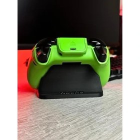 Resim Skygo TRAK3D Minimalist Xbox Joystick Standı, 3D Baskı Gamepad Tutucu | Uyumlu Tüm Xbox Kumandalarıyla | Masaüstü Oyuncu Aksesuarı (Siyah) 