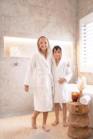 Resim CottonVerse Genç & Çocuk Kapşonlu Bornoz - %100 Pamuk, Unisex Beyaz - Beyaz / 13-14 Yaş 
