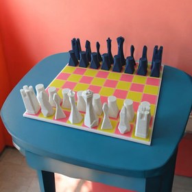 Resim Çok Renkli Küçük Satranç Takımı No. 4 