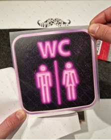 Resim Bay Etiket Wc35 Mor Neon Efektli Unisex Tuvalet Simgesi Etiketi 