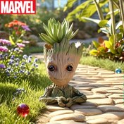 Resim 1 adet Marvel Groot Masa Bitkisi Dekoru - Sevimli Karikatür Ağaç Şeklinde Kalem Tutucu, Marvel'S Avengers Groot Masa Bitkisi resmi lisansı ile: Masa Aksesuarları, Ofisiniz veya Eviniz için Uygun Sevimli Ağaç - Kalem Tutabilir ve Alanınızı Dekorasyon Yapabilirsiniz, Bahçe Dekorasyon Kapları, Herkes İçin Mükemmel Hediye 