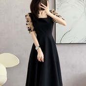 Resim Sakura desenli, kare yaka, bol kesim, siyah midi elbise - Artı beden kadınlar için yazlık tarz, artı beden moda|Sakura desenli|Kare yaka 