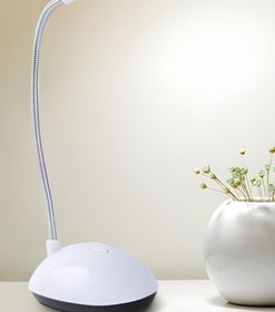 Resim Hazar Led Taşınabilir Pilli Masa Lambası Beyaz Led Işıklı Kitap Okuma Lambası 