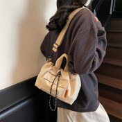 Resim Kadınlar İçin Ayarlanabilir Askılı ve Çıtçıtlı Kapanışlı Çevrilebilir Crossbody Çanta - Bej, Geniş İç Bölmeli Günlük Kullanım Çantası, Resmi ve Gündelik Etkinlikler için QY522, Kontrast Kayış Tasarım, Dayanıklı Polyester 