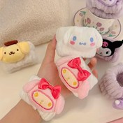 Resim Sanrio Peluş Yüz Yıkama Bilekliği, Emici Basit Tasarım, Terlemeye Dirençli Spor Kol Bandı 