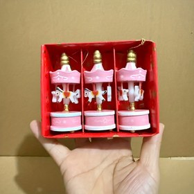 Resim Avrupa Tarzı At Arabası Süsü - İfade Dolu Gözler ve İfade Dolu Yüzü Olan Klasik Ahşap Minyatür Dönen Oyuncak, Elektrik Gerektirmez, Noel Ağacı ve Ev Dekorasyonu Hediyesi Tatil Süslemeleri İçin 