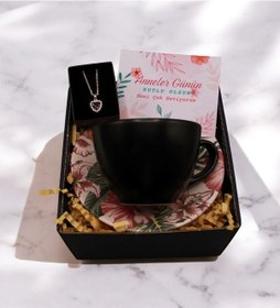 Resim Anneler Günü'ne Özel Hediye Kutusu - Fincan - Kolye 
