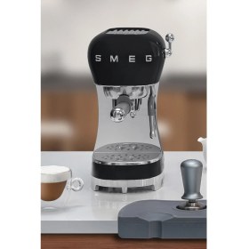 Resim Smeg ECF02BLEU Siyah Espresso Kahve Makinesi 