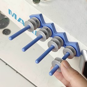 Resim 1 adet Dikiş Makinesi için Manyetik İpi Tutucu - Kolay Kurulumlu 4 Kolu Renkli Kapaklarla (Mavi, Yeşil, Turuncu, Siyah) İp Depolama ve Düzenleme, Dikiş Makinesi Aksesuarları, Görünür Depolama, Dayanıklı İnşaat 