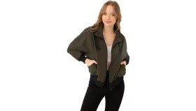 Resim First Stops Spor Kadın Dik Yaka Su ve Rüzgar Geçirmez Oversize Crop Mevsimlik Yağmurluk Rüzgarlık 