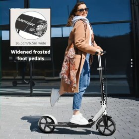 Resim 16 Sahneli Katlanır Scooter - Yetişkinler ve Gençler İçin Uygun, Ön Frenli ve Süspansiyon Sistemli, Hafif Elektriksiz Şehir Scooterı, Mat Ayak Pedi, Beyaz/Yeşil/Mavi/Mor 