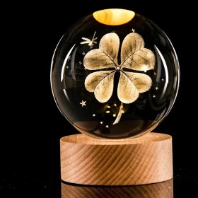 Resim Işıklı Yonca Tasarımlı Cam Küre 