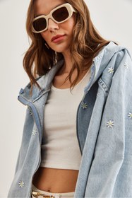Resim Olalook Kadın Mavi Fermuarlı Cepli Kapüşonlu Nakış Detaylı Denim Ceket CKT-19000380 