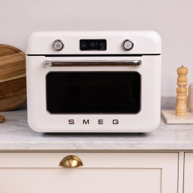 Resim Smeg 50'S Style Retro Buharlı Mini Fırın COF01 