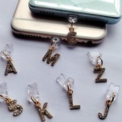 Resim 1 adet Taşlı Harf Telefon Toz Fiş Çengeli, A-Z İngilizce Alfabesi Alaşımlı Telefon Çengeli, Zarif/Tasarımcı/Çengel/Yaratıcı Doğum Günü/Tatil Hediyesi, iPhone/Type-C Portu için Uygun 