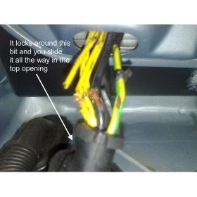 Resim Citroen, Peugeot Arka Kablo Kılıfı Klipsi - 2843020 