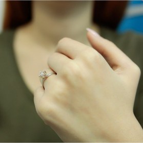 Resim Lova 0,30 Karat Efektli Pırlanta Tektaş Yüzük - 1070095 