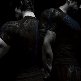 Resim Breathedivinity 2025 Kompresyon Gömlek Kısa Kollu - Erkekler & Kadınlar için Yüksek Esneklikli Kas Spor Salonu Tişörtü, Siyah Bodycon Fit Kırmızı Geometrik Tasarım, Antrenmanlar, Koşu, Yoga ve Plaj İçin Nem Çeken, Yazlık Aktif Giyim, Şık Fit Kumaş, Plaj Kıyafeti, Sportif Stil, Esnek Malzeme, Eğitim Kıyafetleri 
