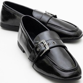 Resim Clarıon Siyah Rugan Hakiki Deri Kemerli Küt Burun Kadın Loafer Ayakkabı SİYAH RUGAN 