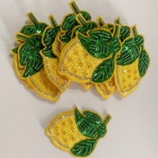 Resim 1 adet El Yapımı Limon Sarı Boncuklu Nakışlı Yama, Çeşitli Meyve Tasarımları, DIY Giyim Aksesuarları Ayakkabılar, Şapkalar, Çantalar için Demir-Üzeri Aplikasyonlar 