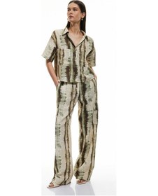 Resim Koton Aplike Çift Cep Detaylı Batik Desenli Viskon Kısa Kollu Crop Gömlek Yeşil Desenli 5sak60299pw Yeşil Desenli Yeşil 