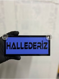 Resim Mavi Renk Üzeri Siyah Renk Hallederiz Yazılı Vantuzlu Cam Süsü 