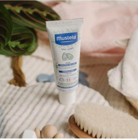 Resim Mustela Cradle Cap Saç Pullanmalarına Karşı Bakım Kremi 40 Ml 
