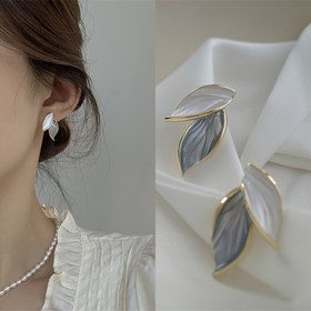 Resim 1 adet Kadınlar için Basit Moda Yaprak Küpeleri, Taze Orman Stili için Şık Yüksek Kalite Geometrik Çiviler 